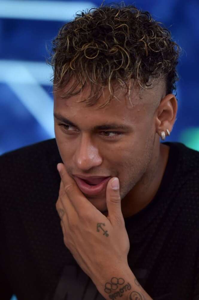 Veja algumas coisas que Neymar é capaz de comprar com o novo salário
