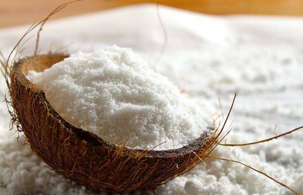 Saiba como usar farinha de coco para perder peso