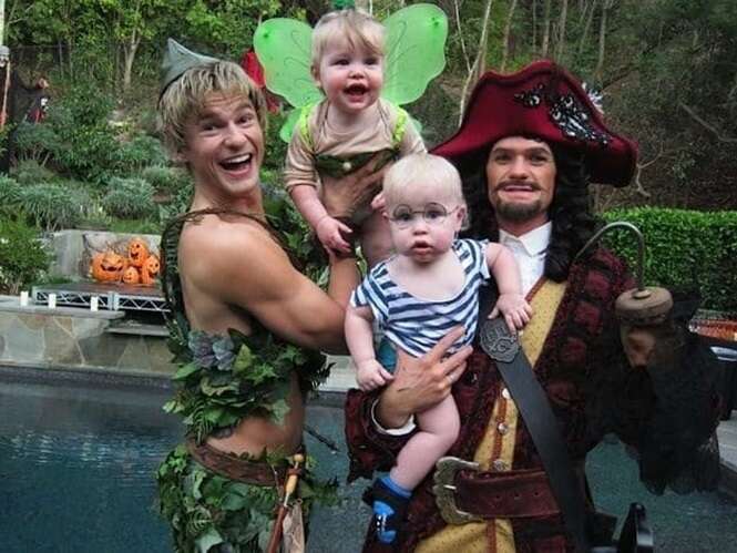 Vezes em que o ator Neil Patrick Harris e a família arrasaram no Dia das Bruxas