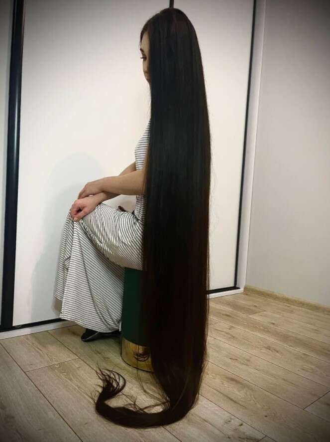 Mulher com o maior cabelo do mundo