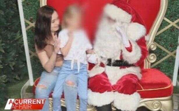 Mulher alega ter sido humilhada ao tirar foto com papai noel e fotógrafo pedir para ela encolher a barriga