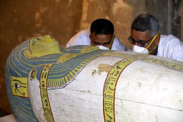 Múmia de mulher de mais de 3 mil anos é encontrada perfeitamente preservada no Egito